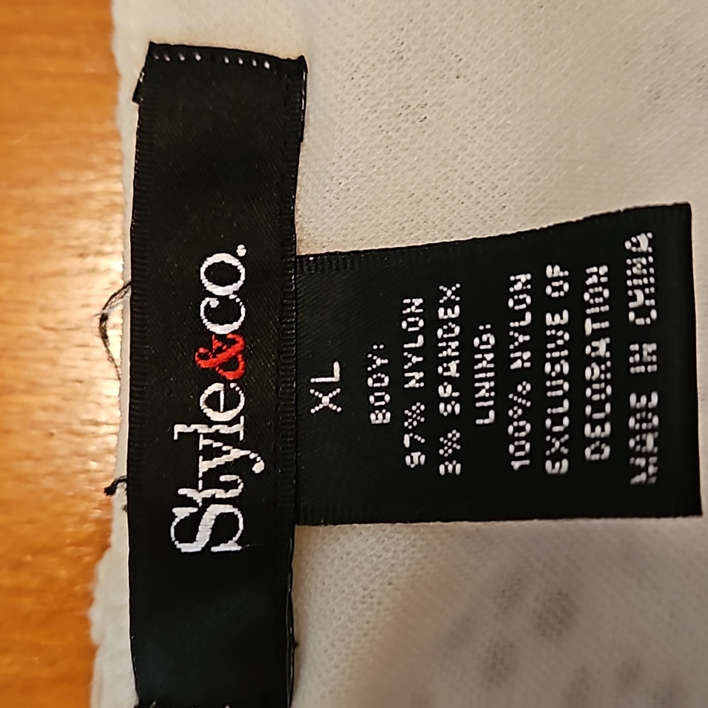 Off white summer dress or top. - Picture 3 of 7
